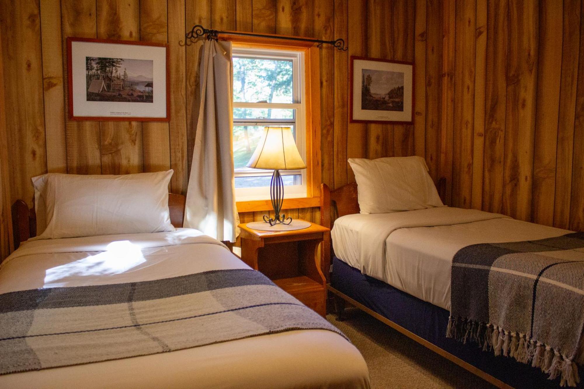 Paddler'S Rest Lakeside Cabins And Motel Long Lake Ruang foto